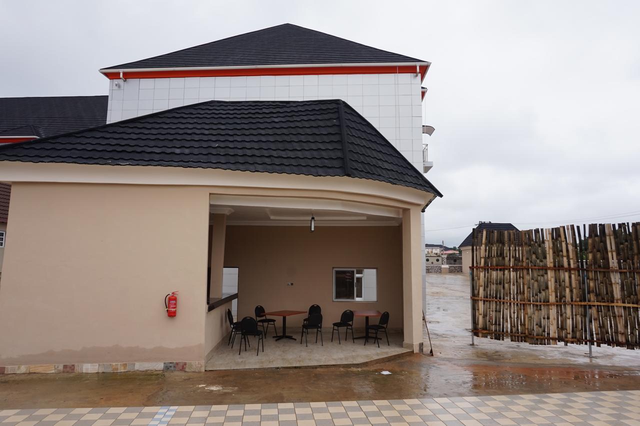 Aenon Suites Oshogbo Exterior photo
