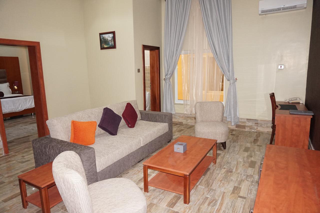 Aenon Suites Oshogbo Exterior photo