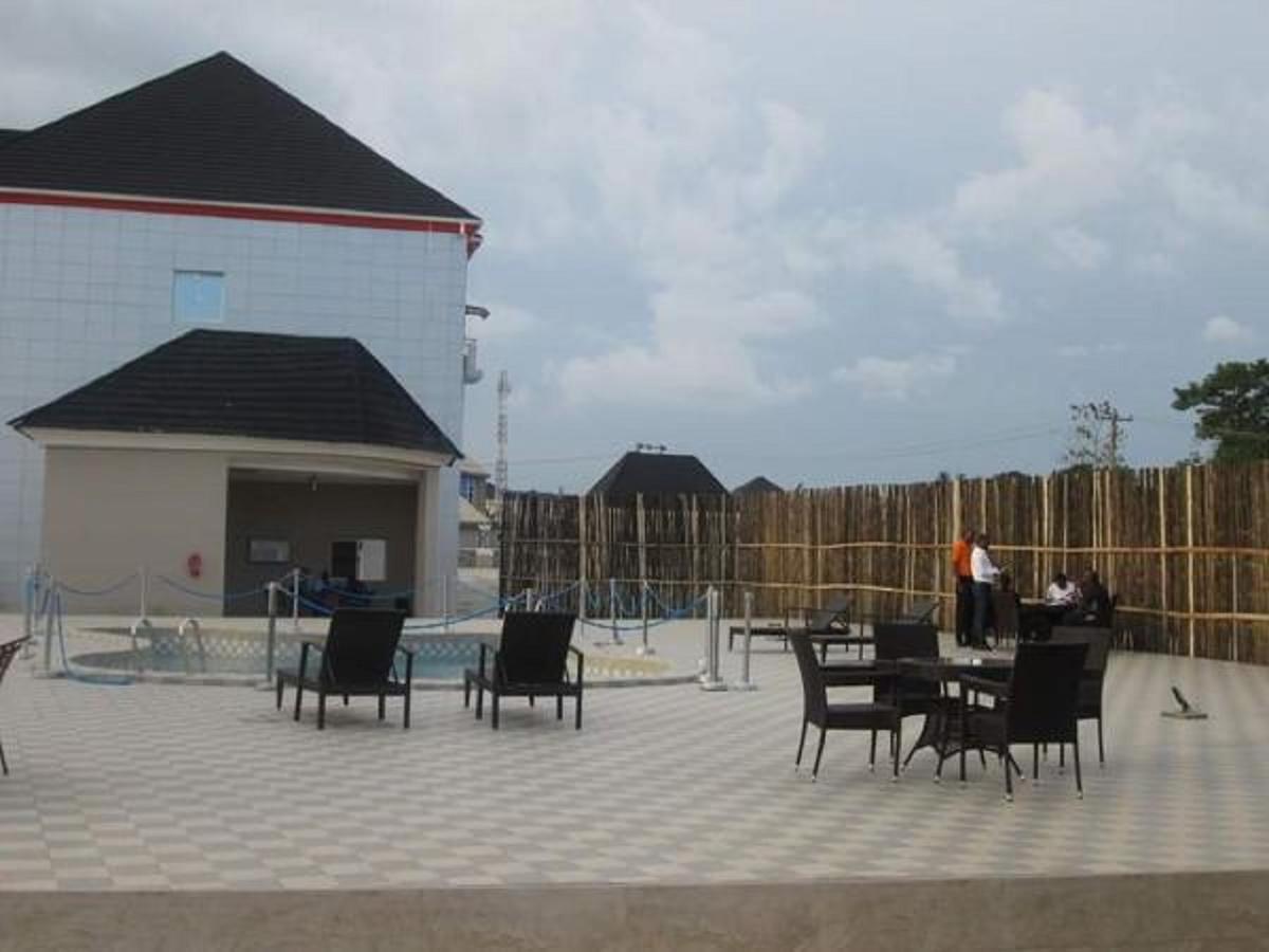 Aenon Suites Oshogbo Exterior photo